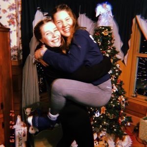 Meet your Posher, Avery